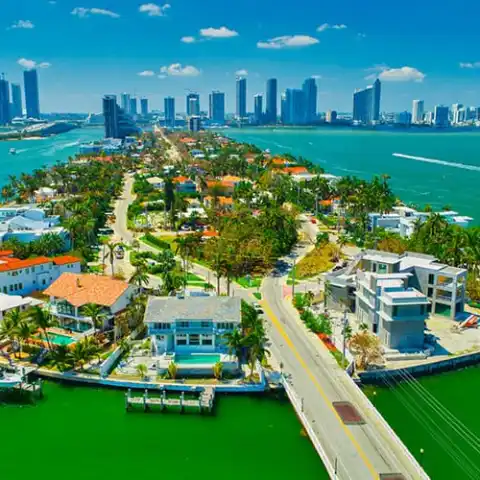 Celebrity Homes - Boat Ride in Miami - Miami Boat Tour - Miami On The Water