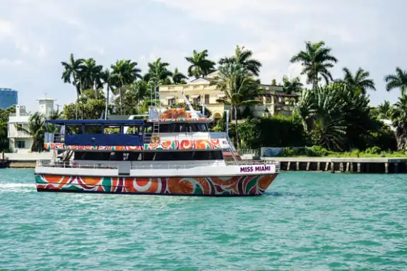 Celebrity homes boat tour - Sightseeing Cruise_Miami On The Water