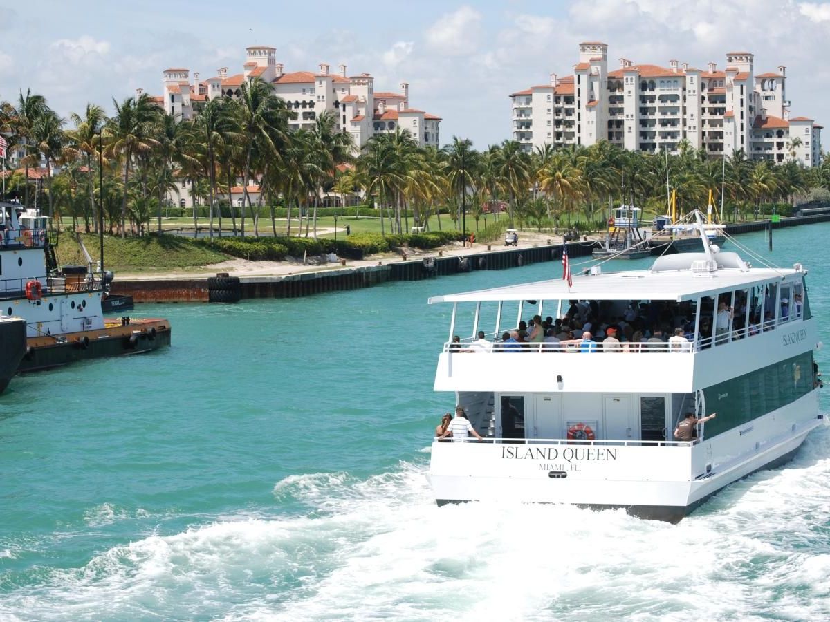 Miami Boat Tour - Boat Tour in Miami - Miami On The Water - Water Tours