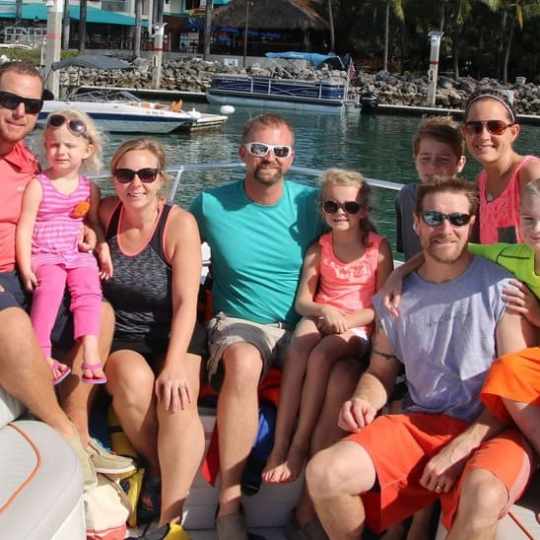 Miami-Parasailing-Excursion-Miami-On-The-Water