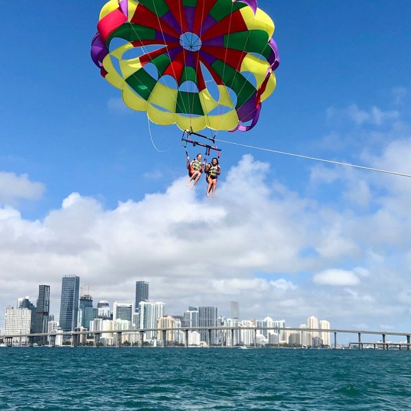 Parasailing in Miami - Miami On The Water