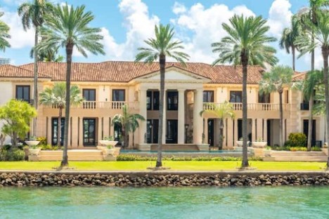Millionaire Mansions on the Row with Miami on the Water