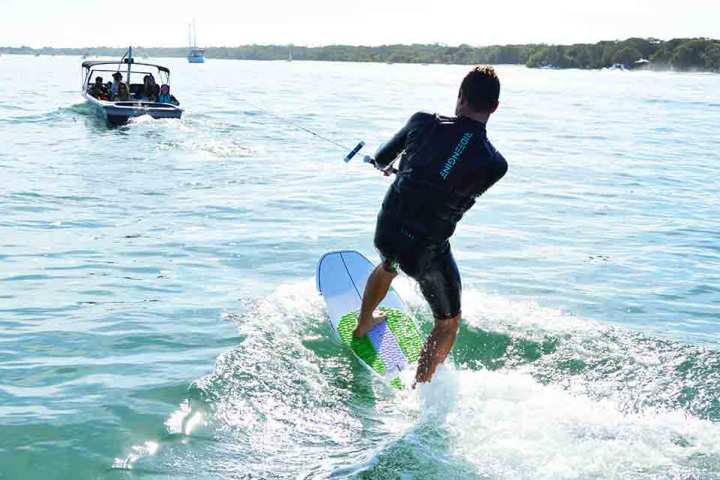 Wake Foil in Miami - Miami On The Water