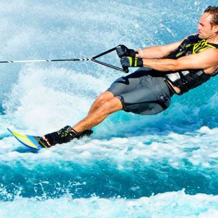 Water skiing in Miami - Miami On The Water