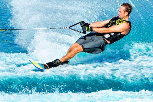 Water skiing in Miami - Miami On The Water
