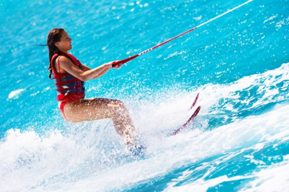 Waterskiing in Miami - Miami On The Water