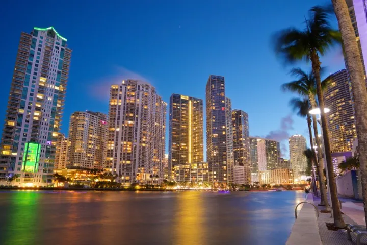 Miami Night Sightseeing Cruise - Miami On The Water