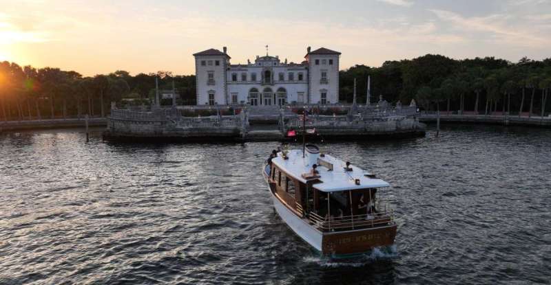 Miami: Vizcaya Sunset Cruise - Miami on the Water