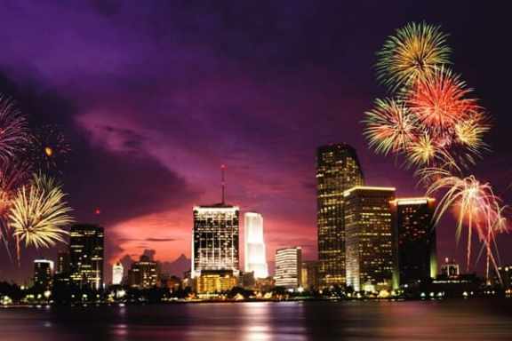 Miami New Years Eve Fireworks Cruise - Open Bar - Miami On The Water